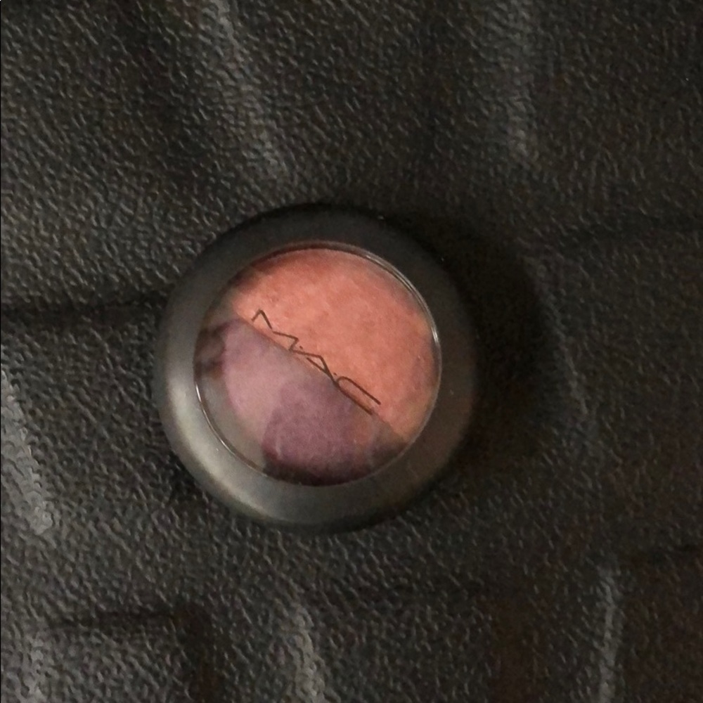 MAC mineralized eyeshadow